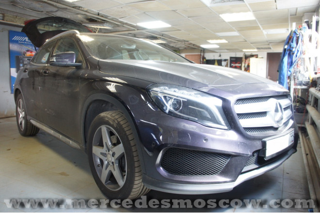 Установка электропривода крышки багажника Mercedes GLA-Class X156